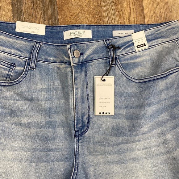 JUDY BLUE JEANS MID RISE SKINNY FIT - Picture 2 of 5